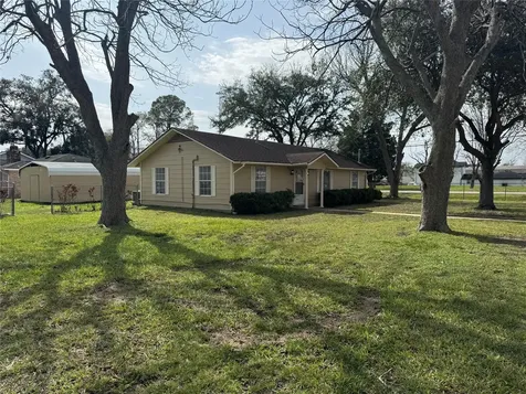 5702 Pine Avenue Pasadena TX 77503