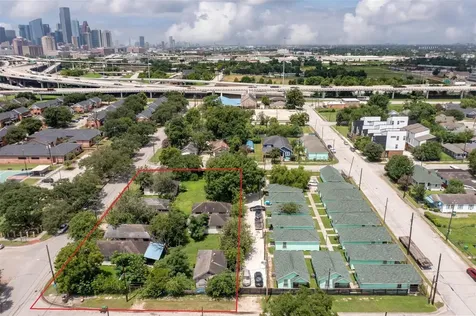 1202 Bayou Street Houston TX 77020