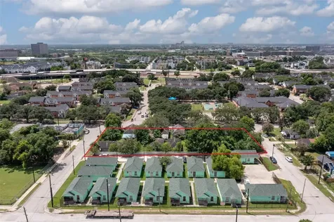 1202 Bayou Street Houston TX 77020