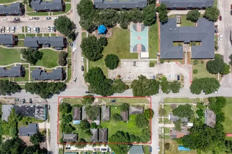 1202 Bayou Street Houston TX 77020