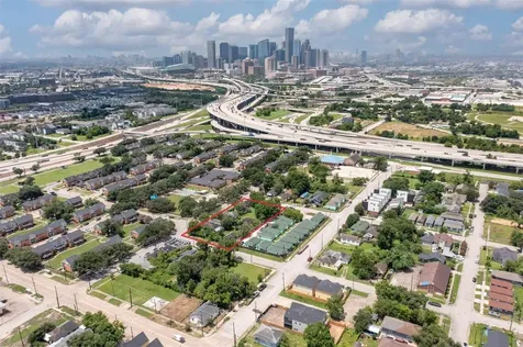 1202 Bayou Street Houston TX 77020