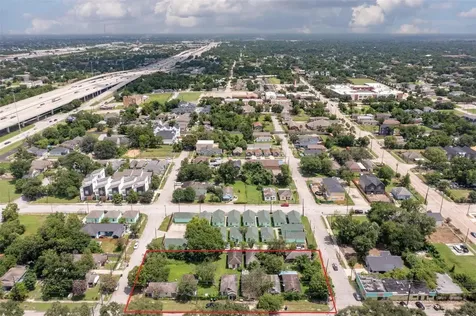 1202 Bayou Street Houston TX 77020
