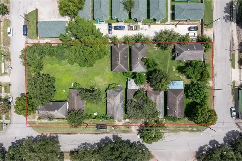 1202 Bayou Street Houston TX 77020