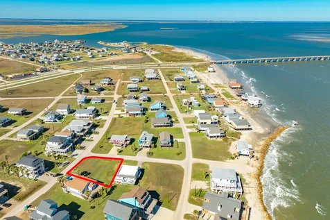 13026 Buccaneer Parkway Freeport TX 77541