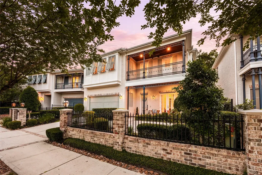 172 Mcgoey Circle The Woodlands TX 77384