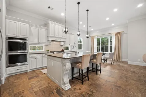 172 Mcgoey Circle The Woodlands TX 77384