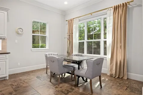 172 Mcgoey Circle The Woodlands TX 77384