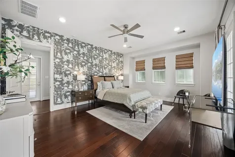 172 Mcgoey Circle The Woodlands TX 77384