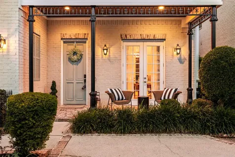 172 Mcgoey Circle The Woodlands TX 77384