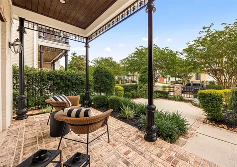 172 Mcgoey Circle The Woodlands TX 77384