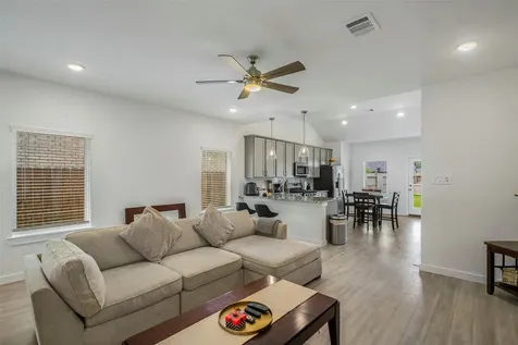 21939 Esparto Hills Trail Tomball TX 77377