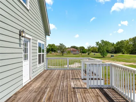 1014 Humphrey Avenue Palacios TX 77465