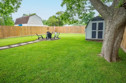 846 S Anderson Street Angleton TX 77515