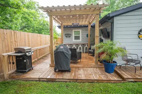 846 S Anderson Street Angleton TX 77515