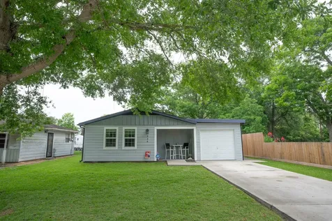 846 S Anderson Street Angleton TX 77515