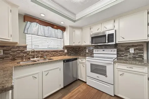 10006 Towne Tower Lane Sugar Land TX 77498