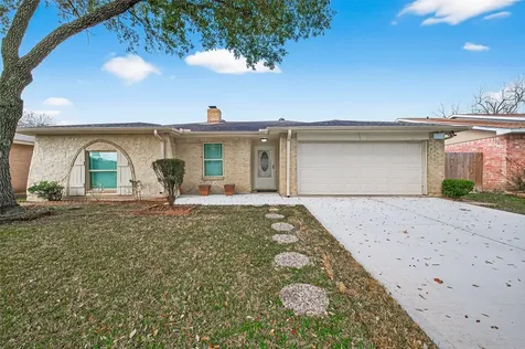 10006 Towne Tower Lane Sugar Land TX 77498