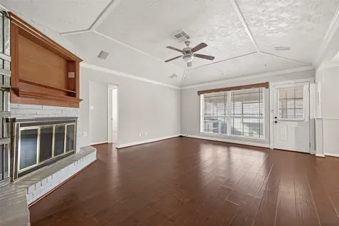 10006 Towne Tower Lane Sugar Land TX 77498