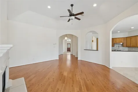 4807 Wellington Way Houston TX 77069