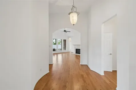 4807 Wellington Way Houston TX 77069