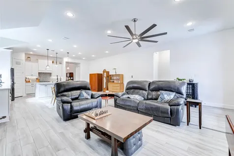 5130 Albany Shores Lane Fulshear TX 77441