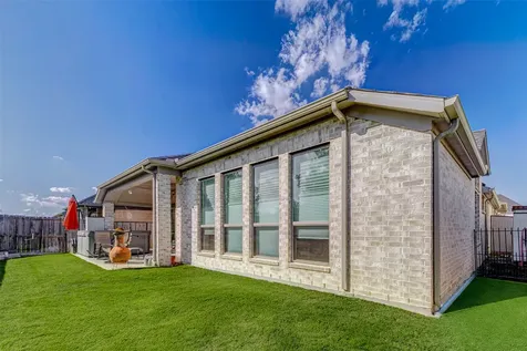 5130 Albany Shores Lane Fulshear TX 77441