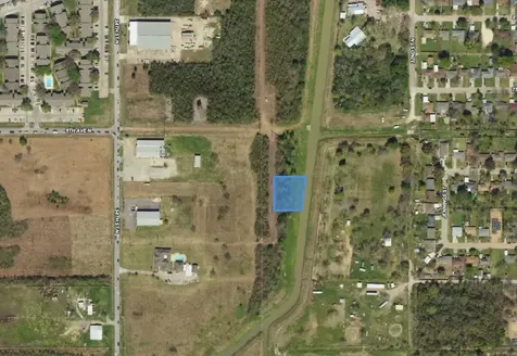 Lots 17,18 & 19 Aw Clarke Sub Texas City TX 77590