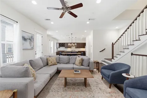 1425 W 23rd Street B Houston TX 77008
