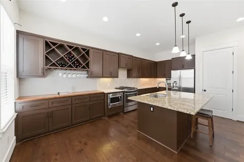 1425 W 23rd Street B Houston TX 77008