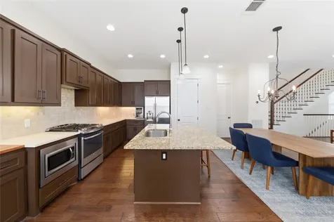 1425 W 23rd Street B Houston TX 77008
