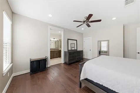 1425 W 23rd Street B Houston TX 77008