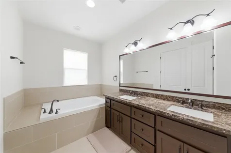 1425 W 23rd Street B Houston TX 77008
