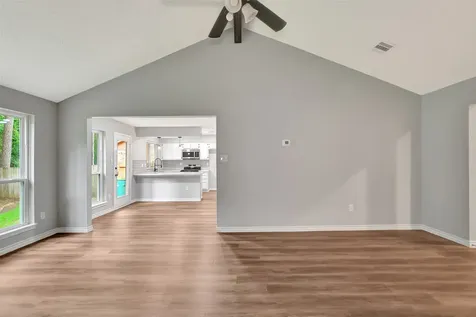 106 N Woodstock Circle Drive The Woodlands TX 77381