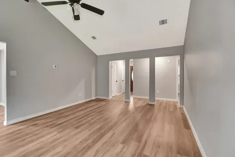 106 N Woodstock Circle Drive The Woodlands TX 77381