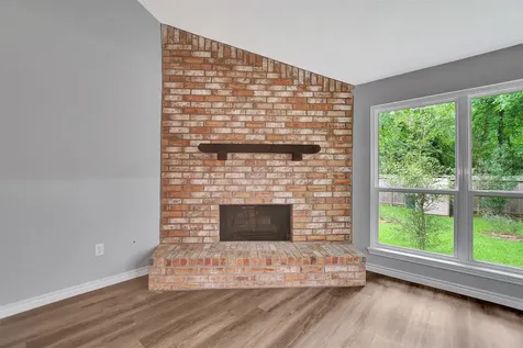 106 N Woodstock Circle Drive The Woodlands TX 77381