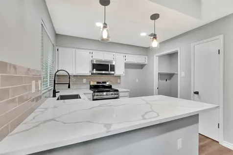 106 N Woodstock Circle Drive The Woodlands TX 77381