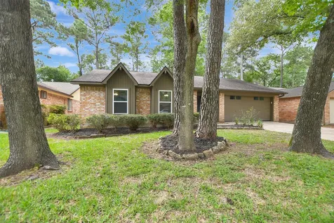 106 N Woodstock Circle Drive The Woodlands TX 77381