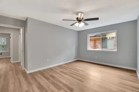 106 N Woodstock Circle Drive The Woodlands TX 77381