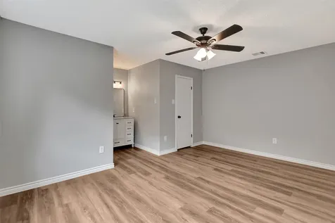 106 N Woodstock Circle Drive The Woodlands TX 77381