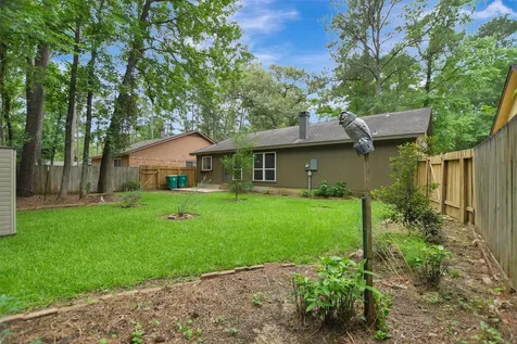 106 N Woodstock Circle Drive The Woodlands TX 77381