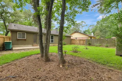 106 N Woodstock Circle Drive The Woodlands TX 77381