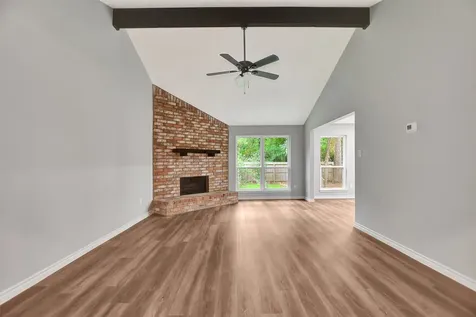 106 N Woodstock Circle Drive The Woodlands TX 77381