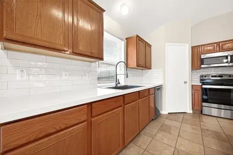1434 Monterra Point Fresno TX 77545