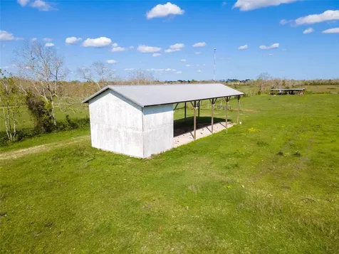 2313 N Shanks Road Angleton TX 77566