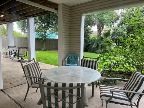 422 Bay Colony Drive La Porte TX 77571