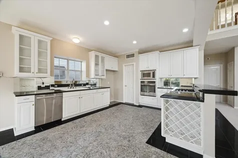 422 Bay Colony Drive La Porte TX 77571