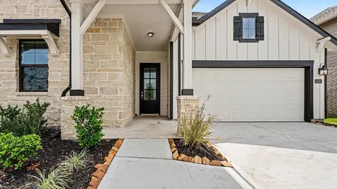14823 Mission Avenue Mont Belvieu TX 77523