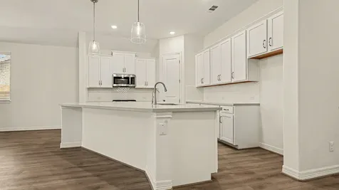 14823 Mission Avenue Mont Belvieu TX 77523