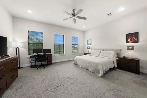 1208 W Dallas Street Houston TX 77019