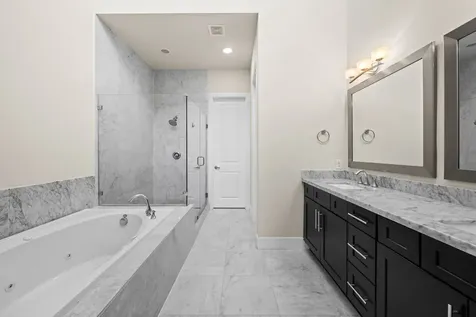 1208 W Dallas Street Houston TX 77019